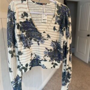 Free People Blue and Cream V-Neck Sweater